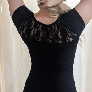 ✨2 for $15✨✨Lacy Black Top